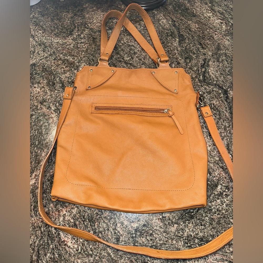 Made In ITALY Cristian Genuine Leather tan bag with removable shoulder strap.